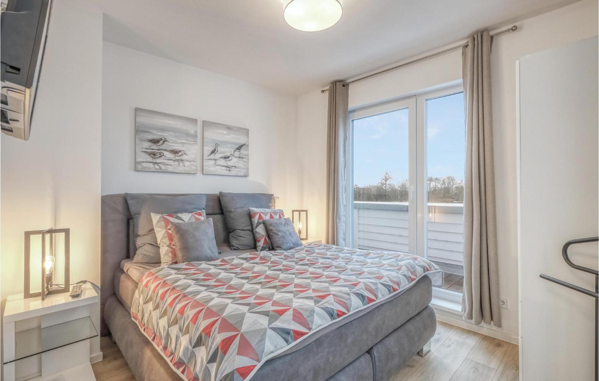 Amazing Home In Tossens With Wifi Екстериор снимка