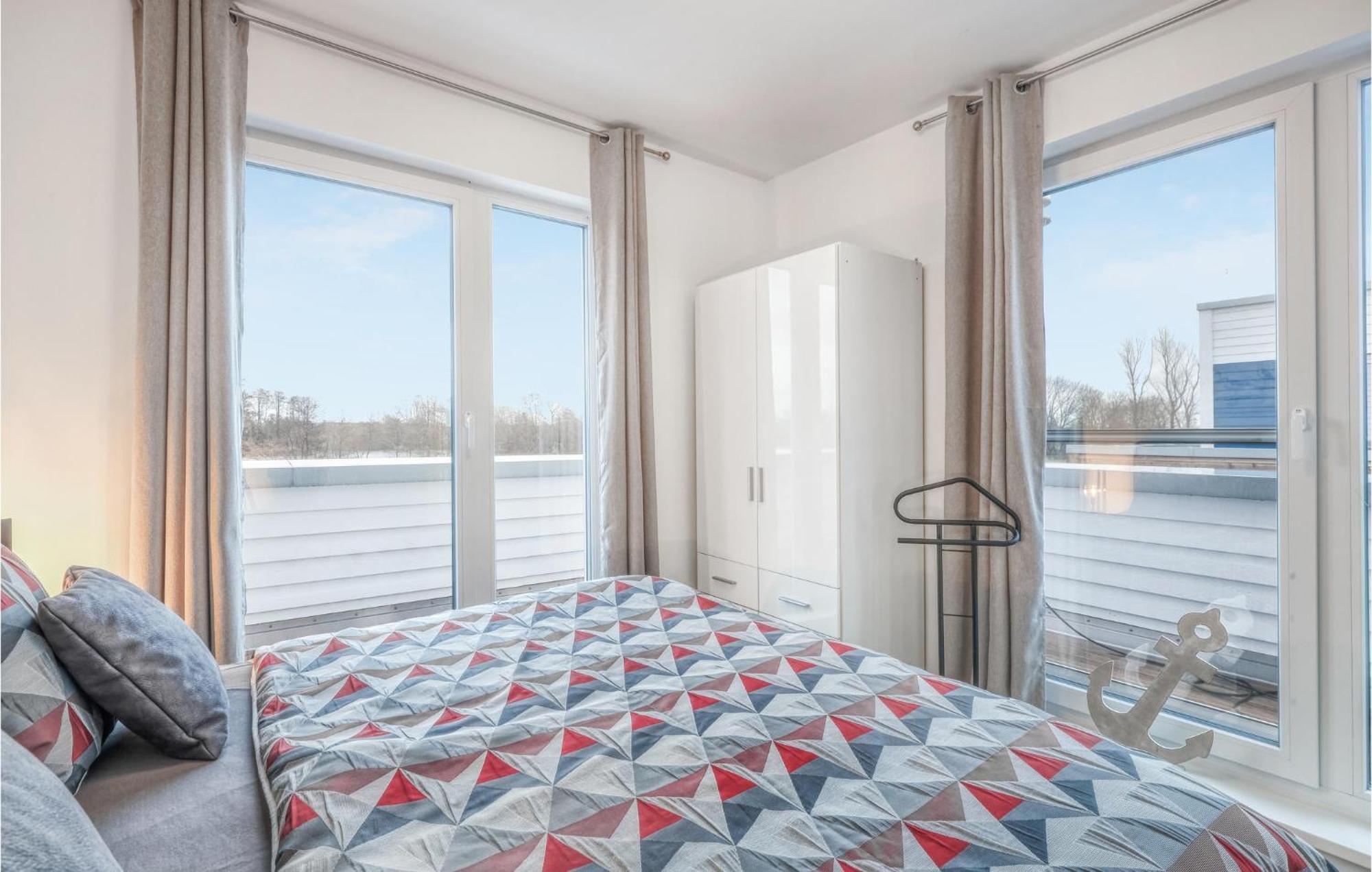 Amazing Home In Tossens With Wifi Екстериор снимка