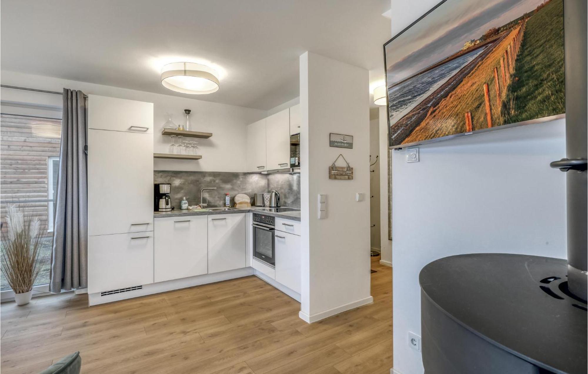 Amazing Home In Tossens With Wifi Екстериор снимка